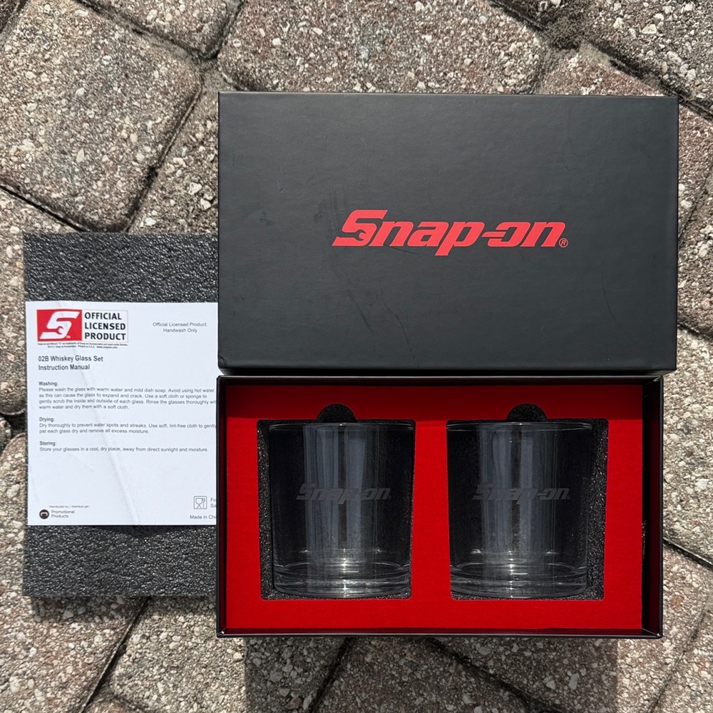 Snap-on Black Whiskey Glass Set NWT & box